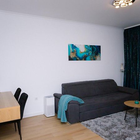 Elysian Urbanscape Brown, 2 Rooms, Near Bucharest Chiajna Екстер'єр фото