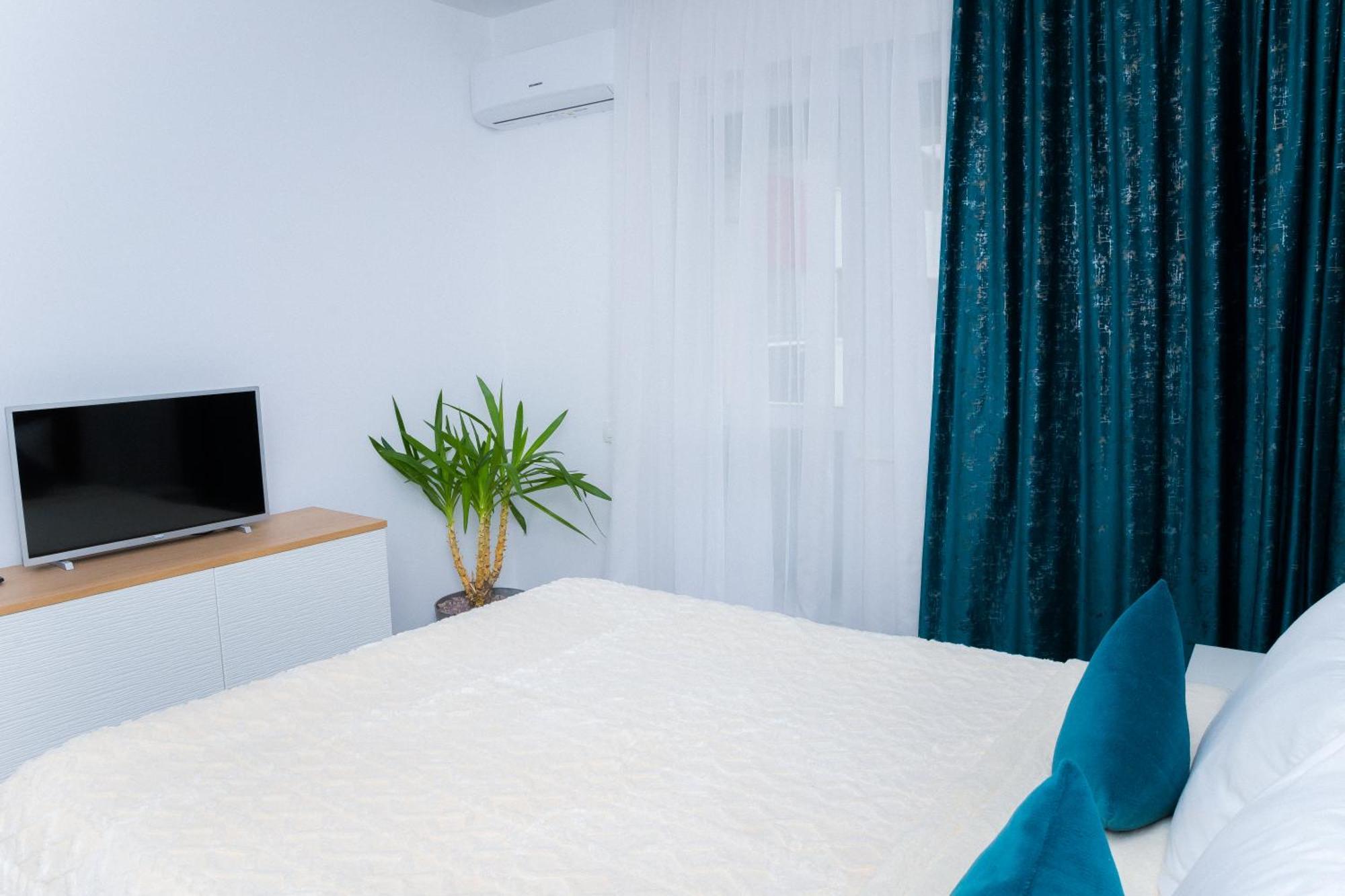 Elysian Urbanscape Brown, 2 Rooms, Near Bucharest Chiajna Екстер'єр фото